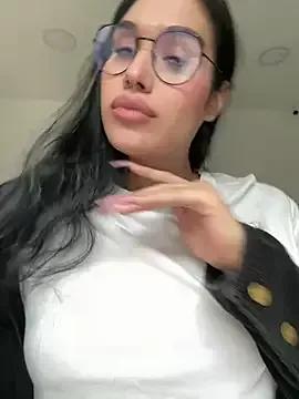 Bella__Wood from StripChat