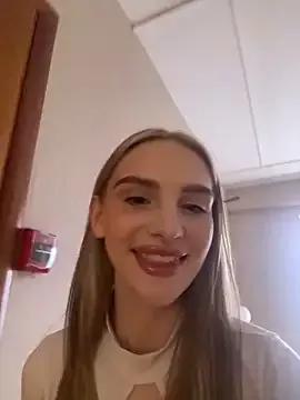 Bella_Blush_ from StripChat is Freechat