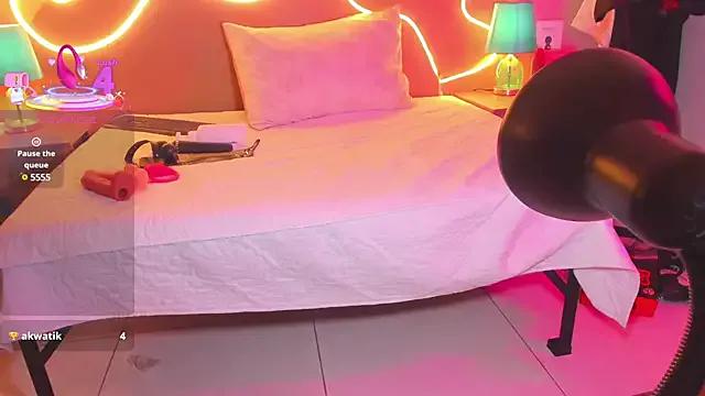 Bella_Fontana from StripChat