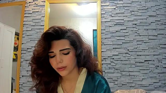 Bella_Posh from StripChat