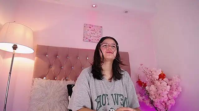 BellaGrace_ from StripChat