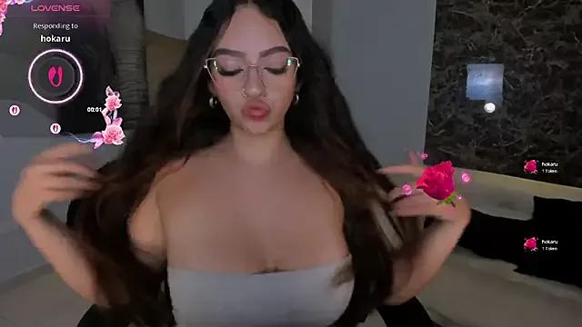 BellaRose_X from StripChat
