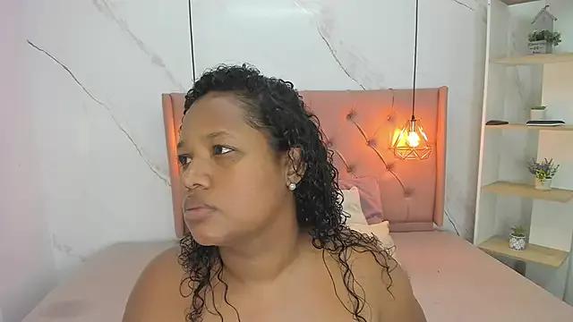 Belle_Brunette from StripChat