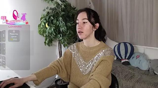 Belle_Via from StripChat is Freechat