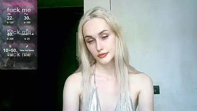 Belle_Vill3575 from StripChat