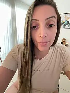 BelleLouiseVp from StripChat