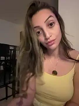 BelleLouiseVp from StripChat