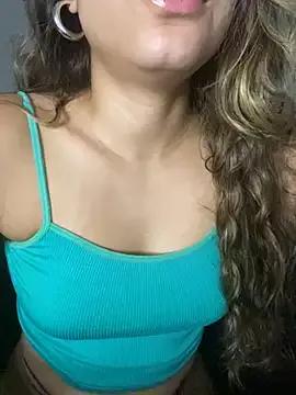 bellysantinha from StripChat