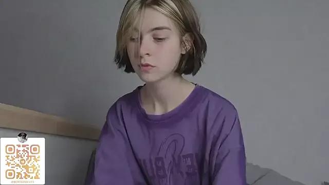 bertamimi from StripChat is Freechat