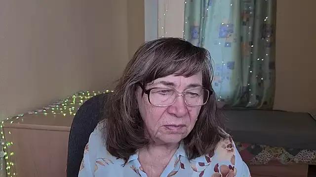 Betty_Brick from StripChat