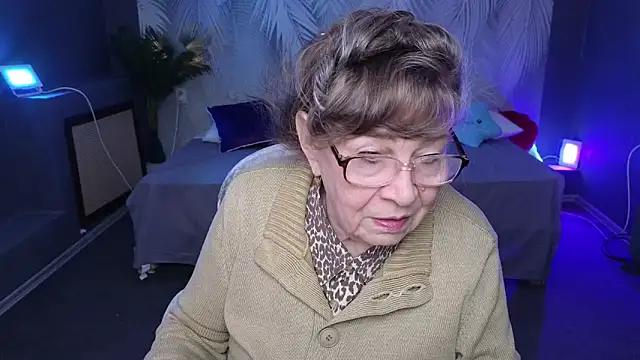 Betty_Brick from StripChat