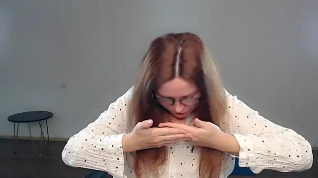 BettyGinger from StripChat