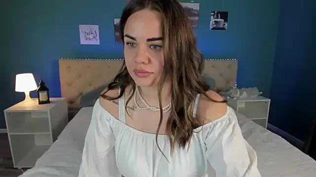 Bianca_Sola from StripChat is Freechat