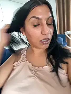 BigBootyButter from StripChat is Freechat