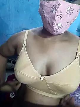 Bitch_guys from StripChat is Freechat