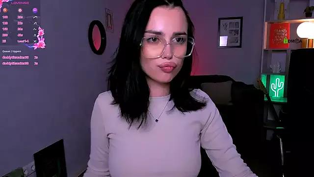 Girls: try live performances with matured performers, from dancing to quirks, in a variety of beautiful sex cams.