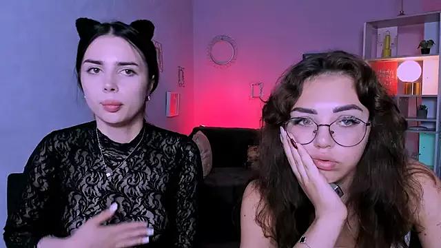 Girls: try live performances with matured performers, from dancing to quirks, in a variety of beautiful sex cams.