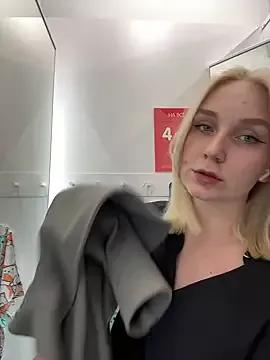 Blond_doll from StripChat is Freechat