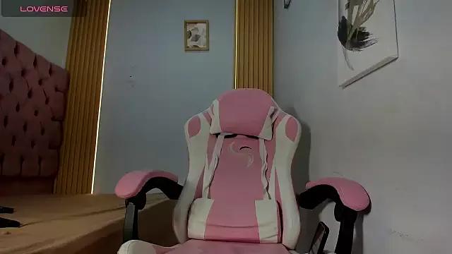 BluevenusX from StripChat is Freechat