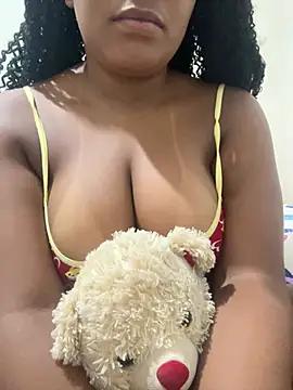 Bombomzinho15 from StripChat