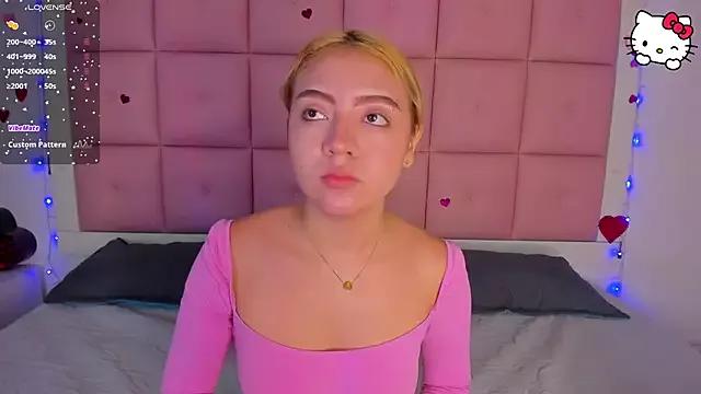 Bonni_Lohans from StripChat