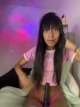 bonnie_18x from StripChat