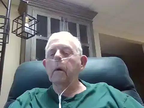 bootlegmanz from StripChat
