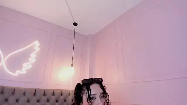 Briana_24 from StripChat is Freechat
