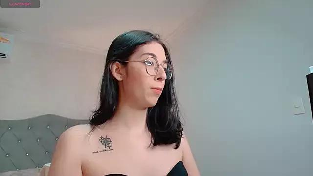 brooklove_doll from StripChat