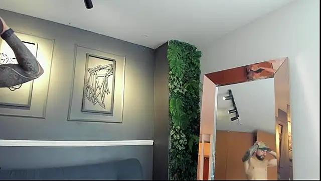 buddys_team_hots from StripChat
