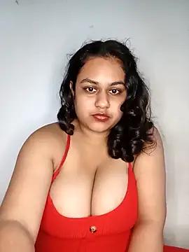 bumblebeegirl on StripChat 