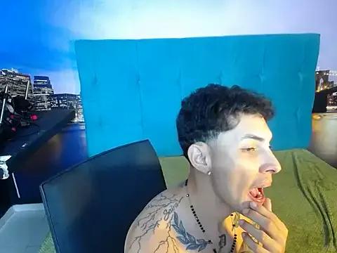 Bunny_Petit from StripChat