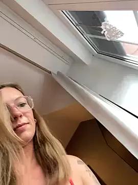 BunnyDiamond1 from StripChat