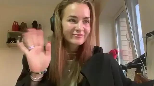 BunnyTiedeman from StripChat is Freechat