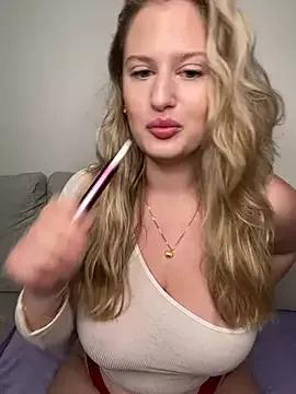 Busty-Ellie webcams show profile image 