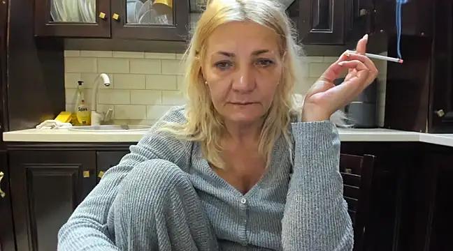 ButterflyBlondie from StripChat