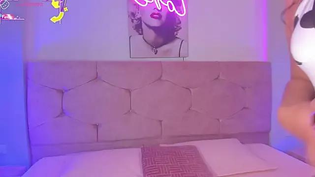 Cameliaa_Smiith from StripChat is Freechat