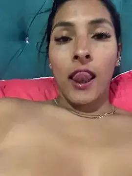 cami-leon from StripChat is Freechat
