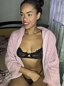 Cammgirlmii from StripChat