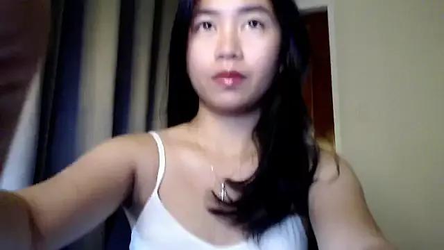 candycrushyyy from StripChat is Freechat