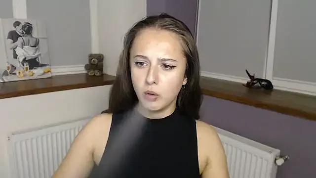 Caramel_bunny from StripChat
