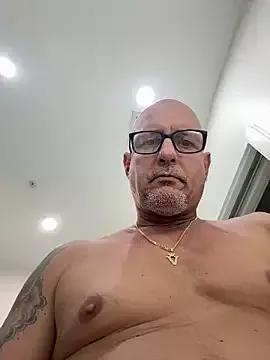 carlospingalinda from StripChat is Freechat
