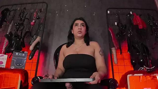 Carolina_Arias from StripChat is Freechat