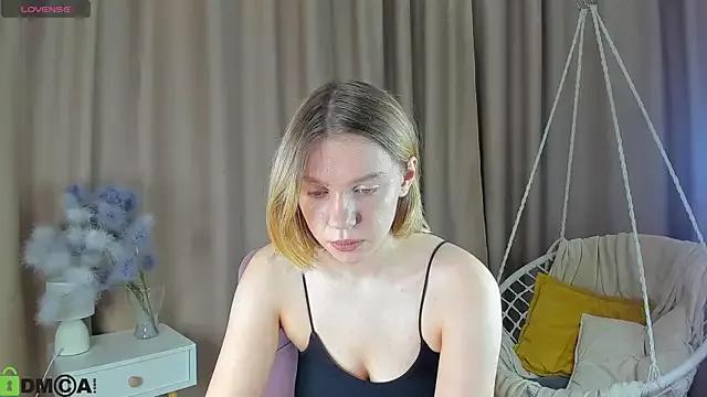 Casey_Miller from StripChat is Freechat