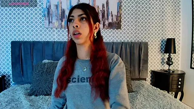 Cassie_bloom from StripChat