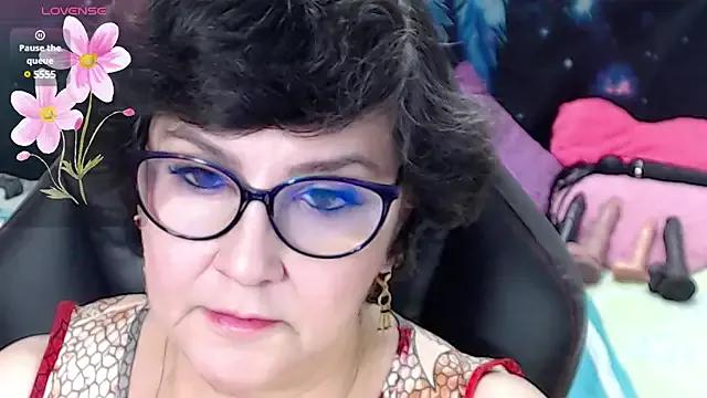 cataleya_mom from StripChat
