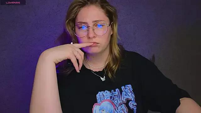 Catherine_River from StripChat is Freechat