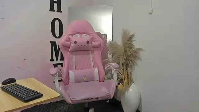 Catherine_Smith_ from StripChat is Freechat