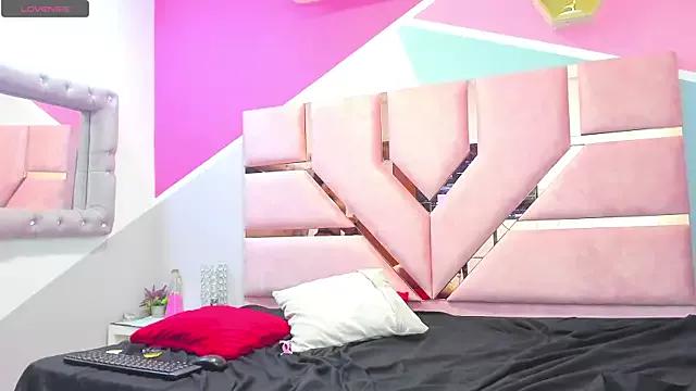 Cattaleyyaxxx from StripChat is Freechat