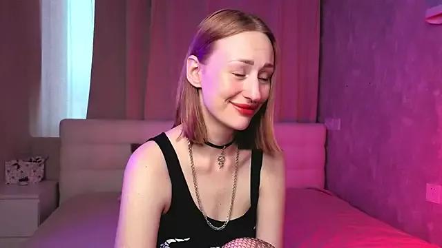 CharissaMccuen from StripChat is Freechat